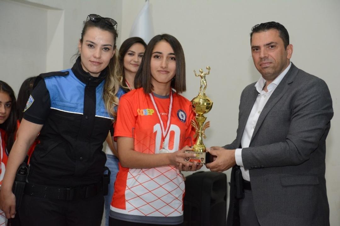 Van&rsquo;da "G&uuml;venli Gen&ccedil;ler, Umutlu Yarınlar" projesi