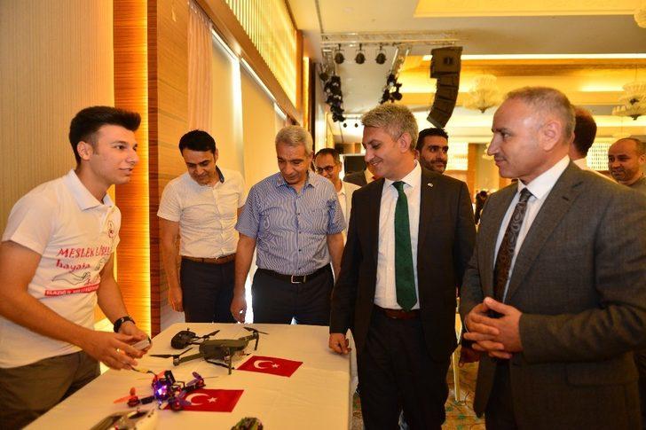 Elazığ’da, “Geleceğim Mesleğim” konferansı G4