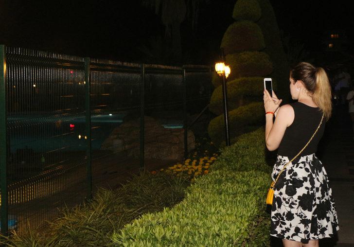 Antalya'da otel ve sahil tel örgülerle ayrıldı, turistler mağdur oldu G5