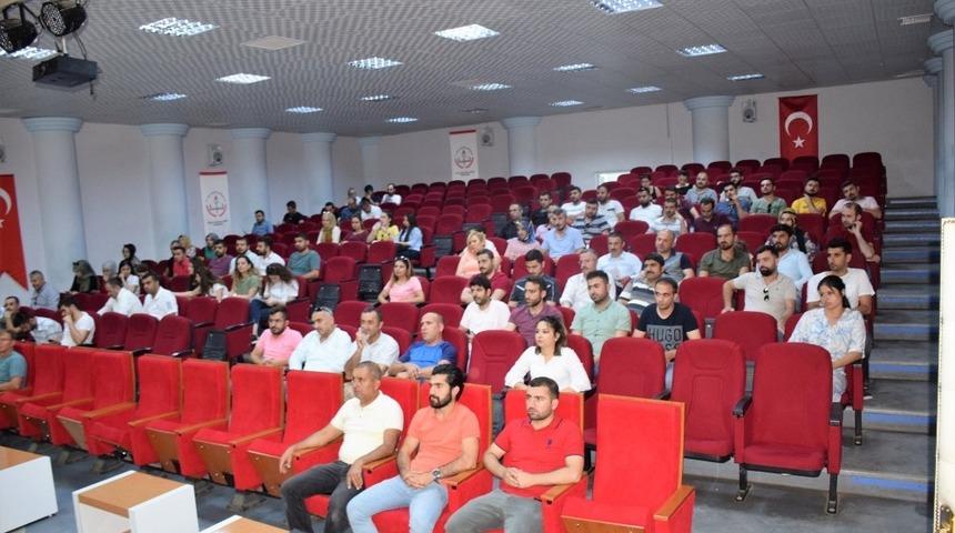 Kozluk&rsquo;ta okul m&uuml;d&uuml;rleri toplantısı yapıldı