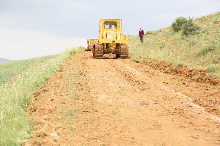 Develi Belediyesi’nin kırsal mahallelerdeki çalışmaları sürüyor G3