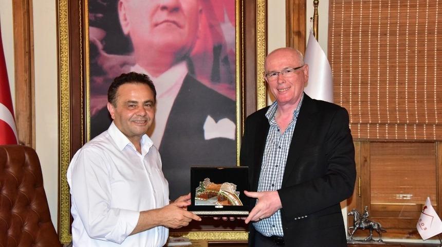 Kazım Kurt&rsquo;tan Bilecik Belediye Başkanı Şahin&rsquo;e hayırlı olsun ziyareti