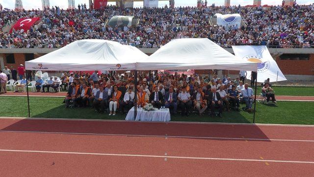 2 bin 342 öğrencinin mezuniyet sevinci