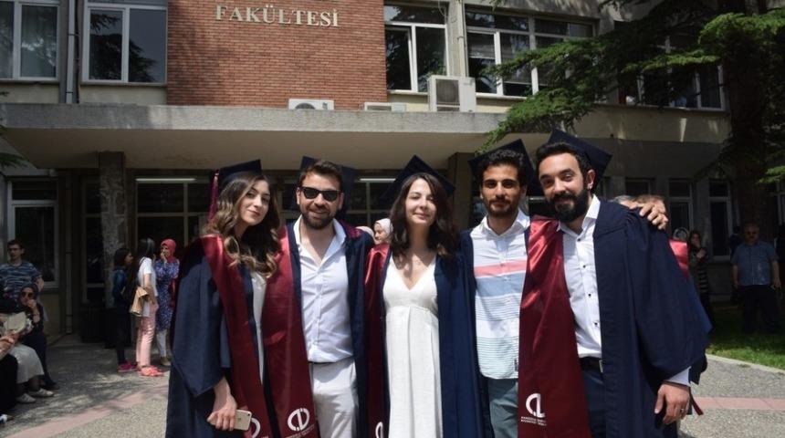 Geleceğin eczacıları ant i&ccedil;ti