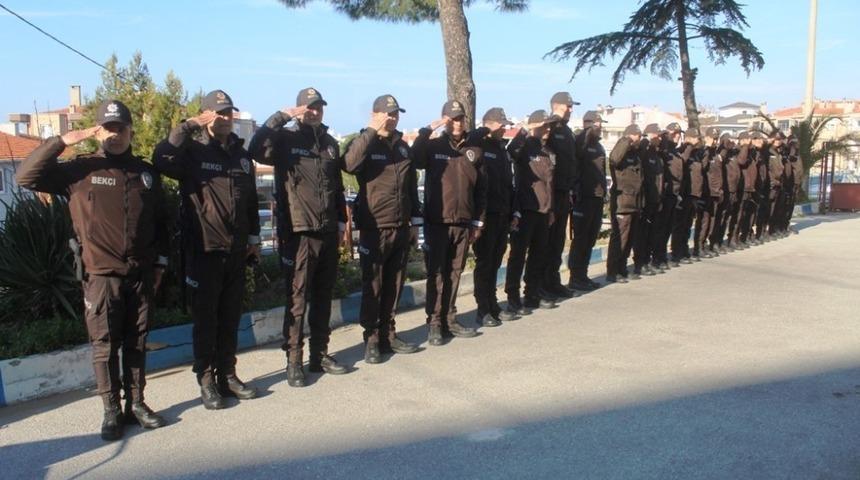 Gece bek&ccedil;ileri g&uuml;ven veriyor