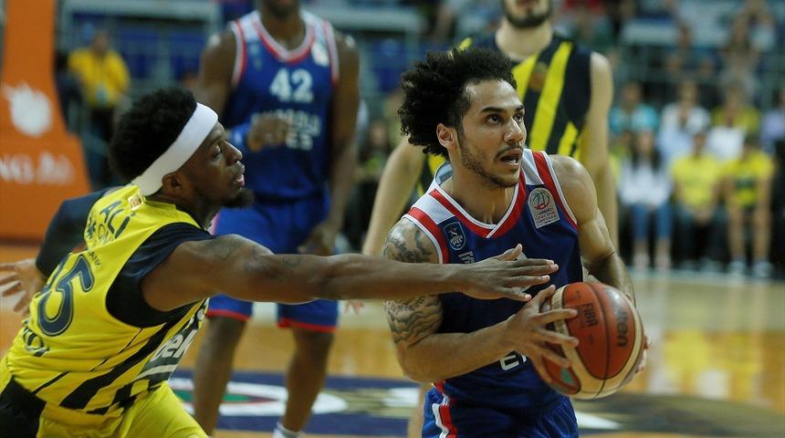 Fenerbah&ccedil;e Beko 57 - 74 Anadolu Efes