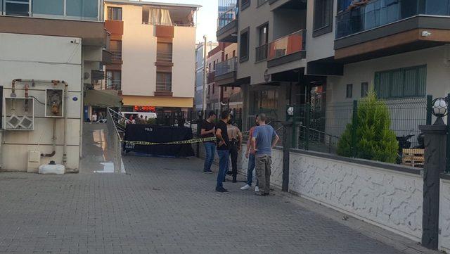 Yüksek lisans öğrencisi 7'nci kattan atladı