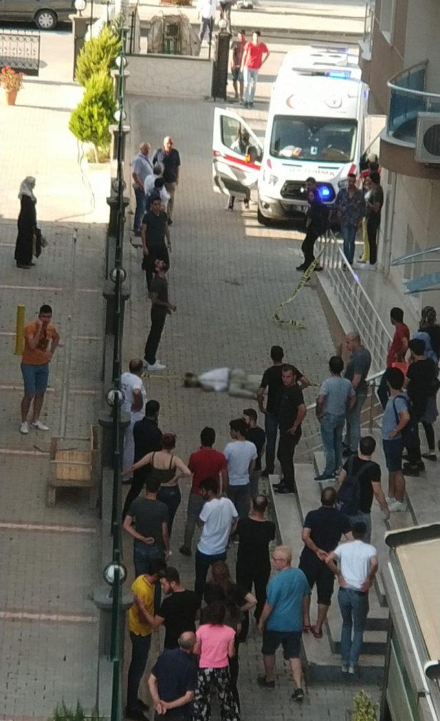 Yüksek lisans öğrencisi 7'nci kattan atladı