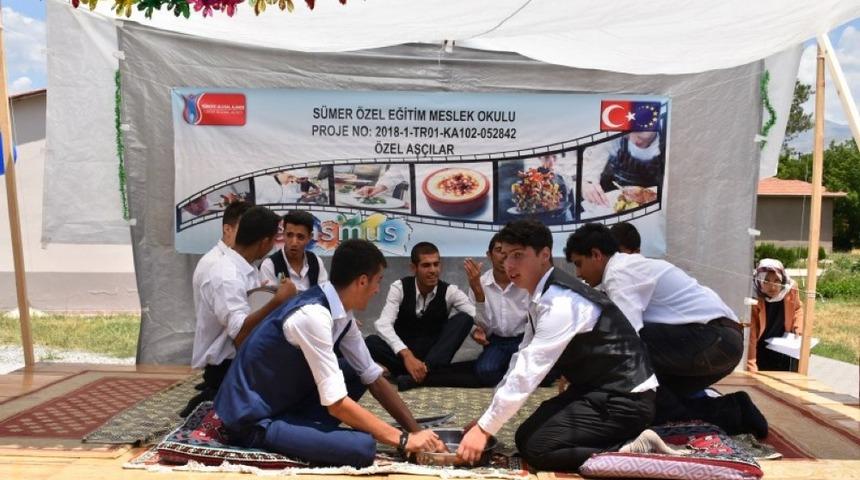 Geleneksel kavurma şenliği yapıldı