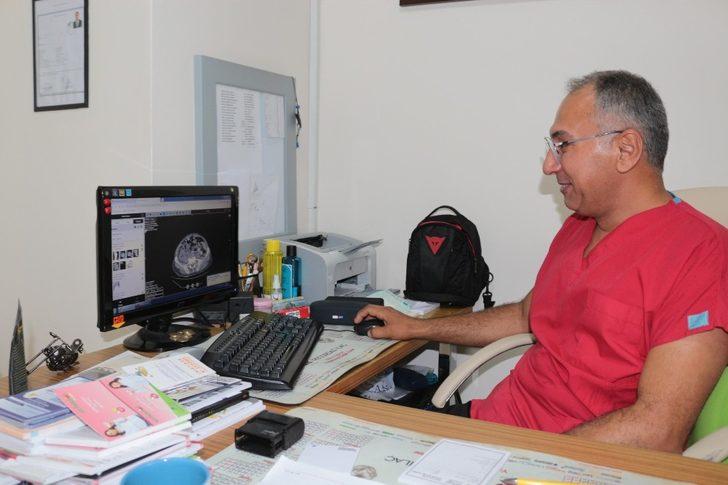 (Özel) 40 santim büyüyen böbrek laparoskopik cerrahi ile alındı G5