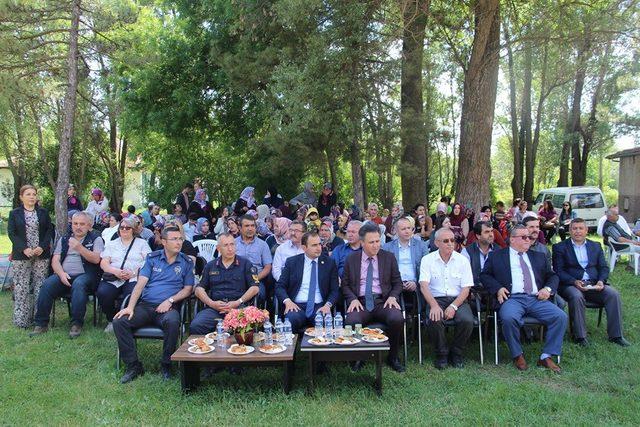 Dumlupınar’da Halk Eğitim Merkezi Müdürlüğü sergisi ilgi