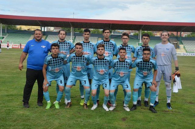 Atletikspor U16 sonunu getiremedi