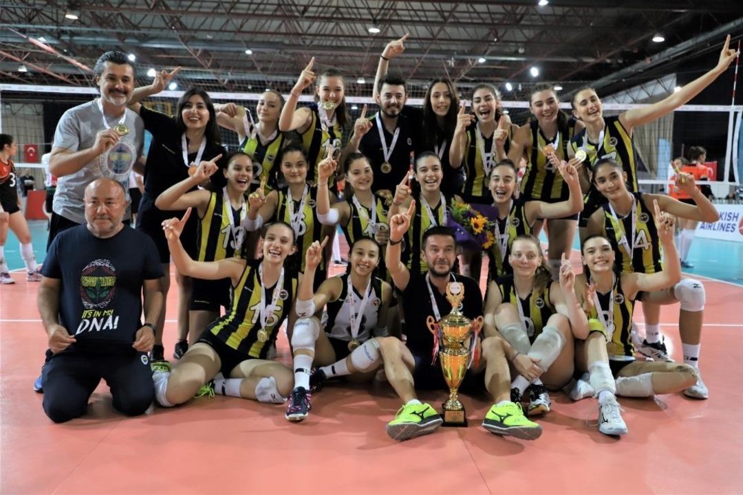 Yıldız Kızlar&rsquo;da T&uuml;rkiye Şampiyonu &lsquo;Fenerbah&ccedil;e&rsquo;