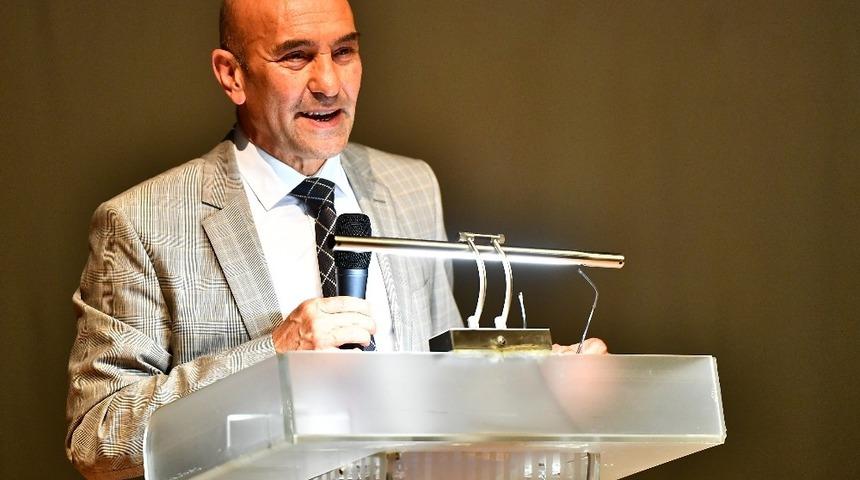 Başkan Soyer, "Yerel Y&ouml;netimlerde Katılımcılık ve Demokrasi" panelinde konuştu