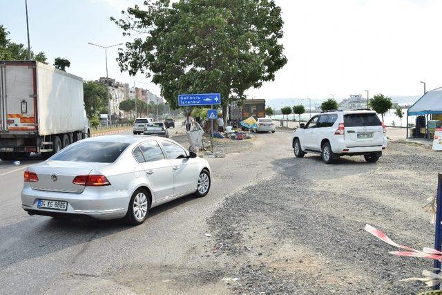 Lapseki’de tatil dönüşü sıkıntı yaşanmadı