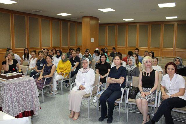 GAÜN Hastanesi’nde anne sütü ve emzirme danışmanlığı eğitimi