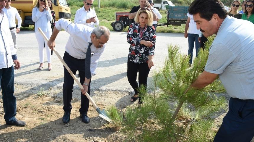 Tarsus&rsquo;ta 151. yılda T&uuml;rkan Saylan anısına 151 fidan dikildi
