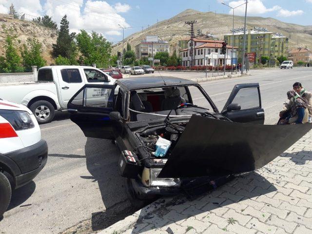 Sivas’ta trafik kazası 5 yaralı