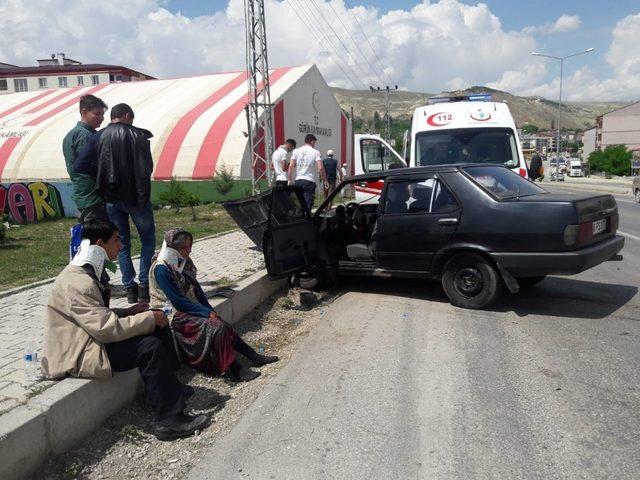 Sivas’ta trafik kazası 5 yaralı