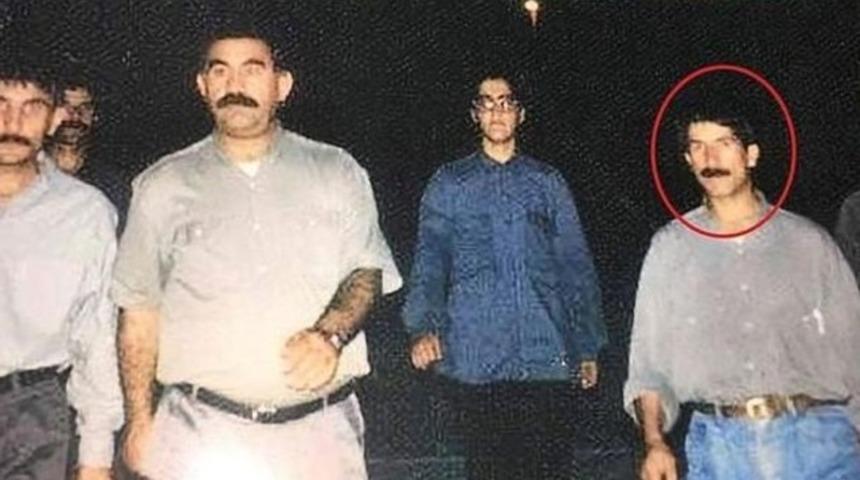 İnfaz ettikleri ter&ouml;risti kahraman ilan ettiler