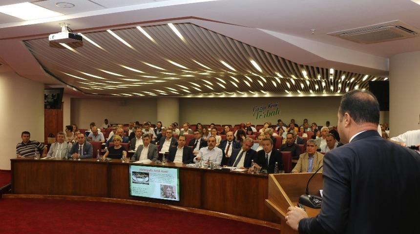 İzmir&rsquo;in sorunları Torbalı&rsquo;da masaya yatırıldı