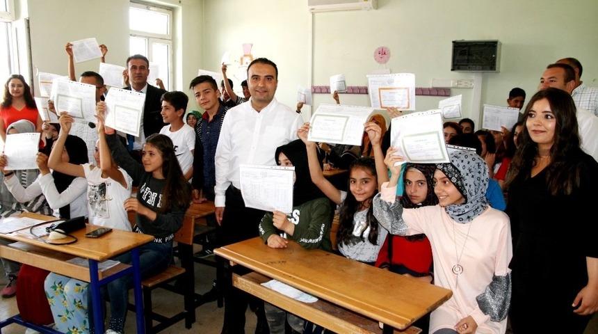 Kulu&rsquo;da 7 bin 255 &ouml;ğrenci karnesini alarak yaz tatiline girdi