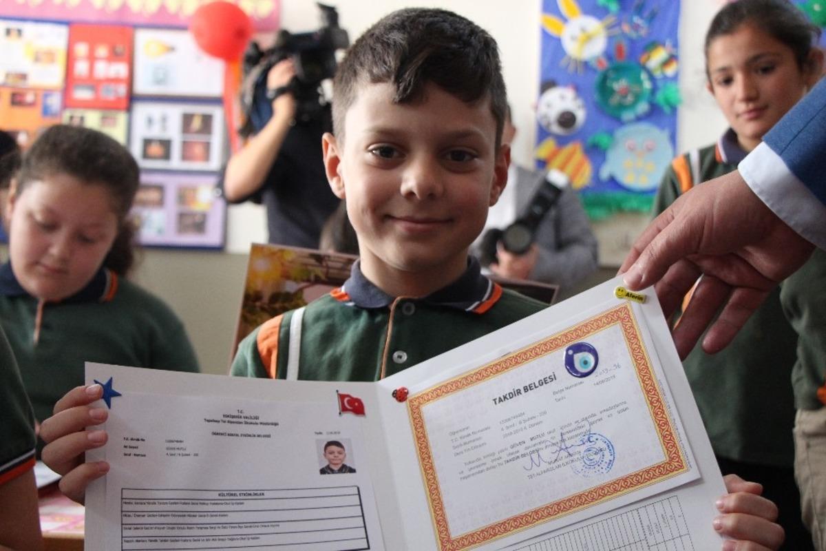 Eskişehir&rsquo;de karne heyecanı