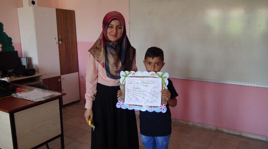 Gerc&uuml;ş&rsquo;te karne heyecanı