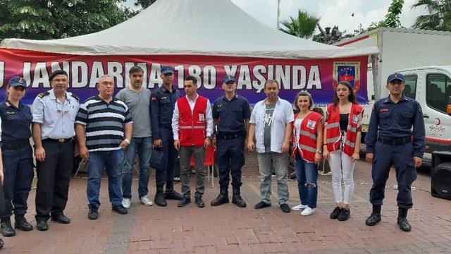 Jandarma 180’nci yılını kan bağışı yaparak kutladı