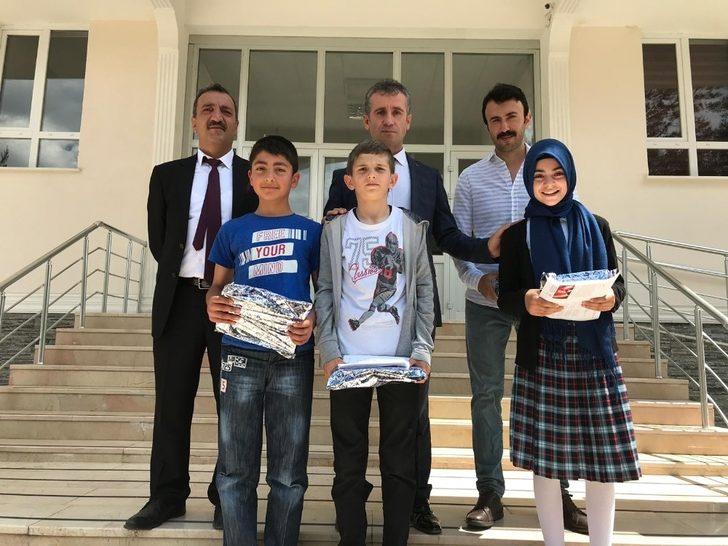 İmam Hatip Okulu’ndan tablet hediyeli tatil G2