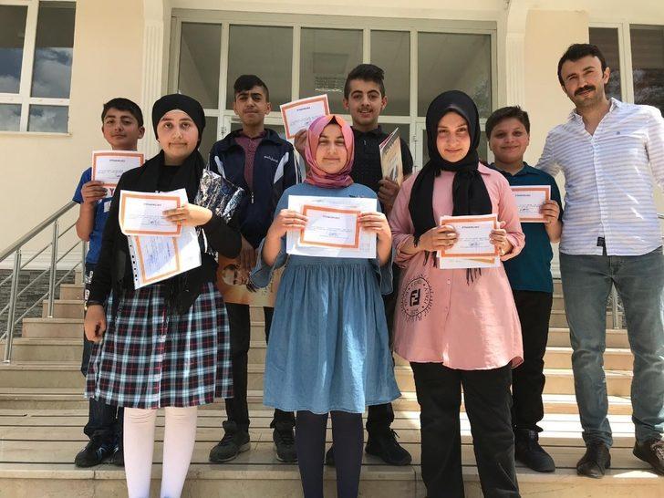 İmam Hatip Okulu’ndan tablet hediyeli tatil G3