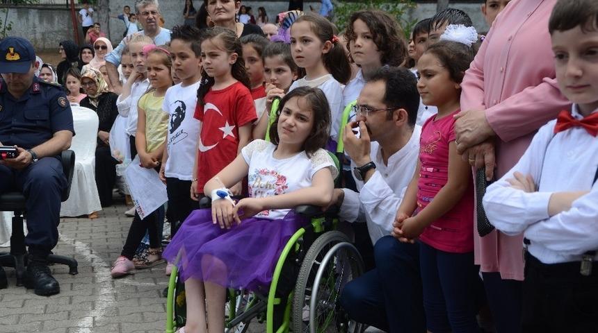 Bafra&rsquo;da 25 bin &ouml;ğrencinin karne heyecanı