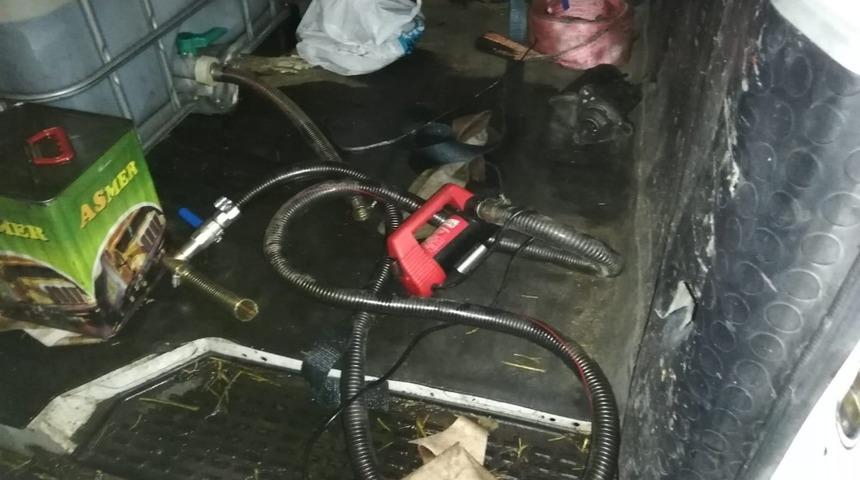 Akaryakıt kaçakçısı suçüstü yakalandı