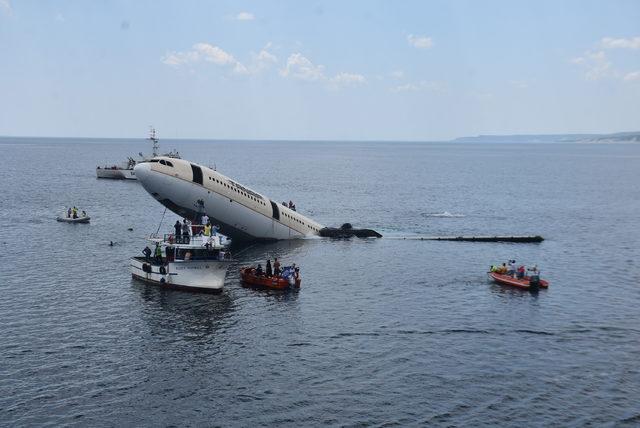 Saros Körfezi'nde dev yolcu uçağı batırıldı