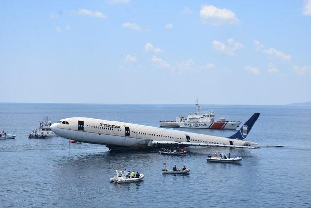 Saros Körfezi'nde dev yolcu uçağı batırıldı