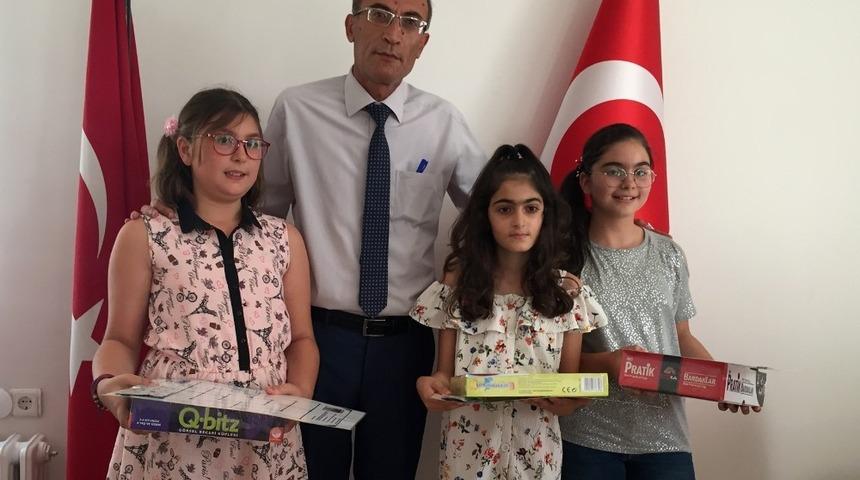 Didim&rsquo;de &ldquo;Kucaklaşma Zamanı&rdquo; projesinde &ouml;d&uuml;l t&ouml;reni d&uuml;zenlendi