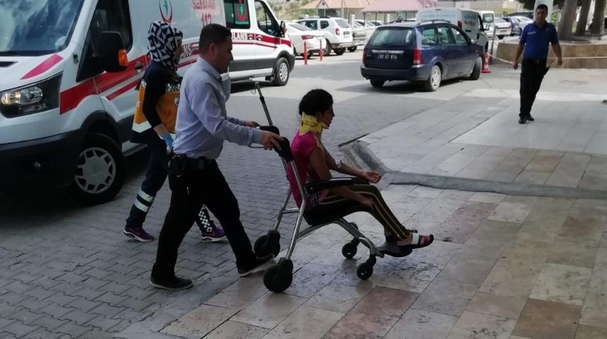 Adıyaman’da iki otomobil çarpıştı: 4 yaralı