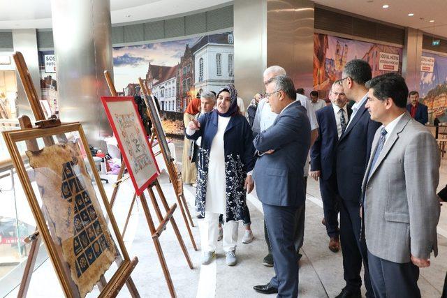 Afyon BİLSEM’den Park Afyon AVM’de geleneksel el sanatları sergisi