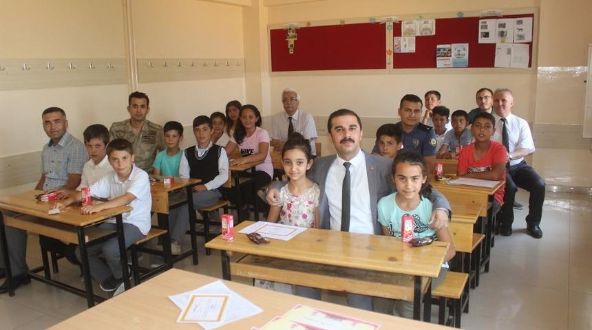 Yavuzeli&rsquo;nde &ouml;ğrencilerin karne heyecanı