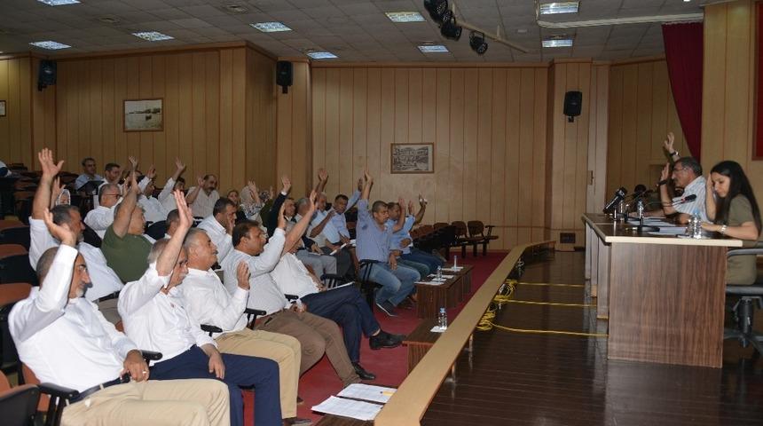 Akdeniz Meclisi, Başkan Gültak’a 15 milyon TL’lik borçlanma yetkisini verdi