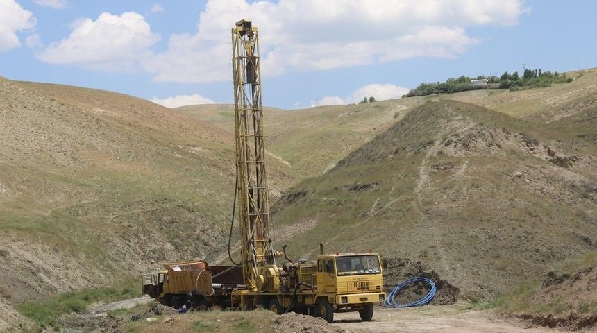 Bey&uuml;z&uuml;m&uuml; ve Seyrantepe&rsquo;de susuzluk sorunu &ccedil;&ouml;z&uuml;l&uuml;yor