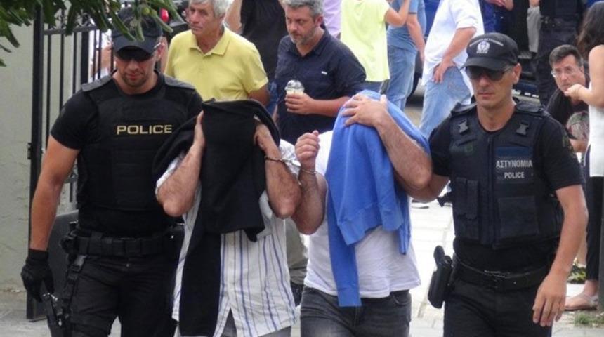 2 T&uuml;rk komandosu Yunanistan'a ka&ccedil;tı