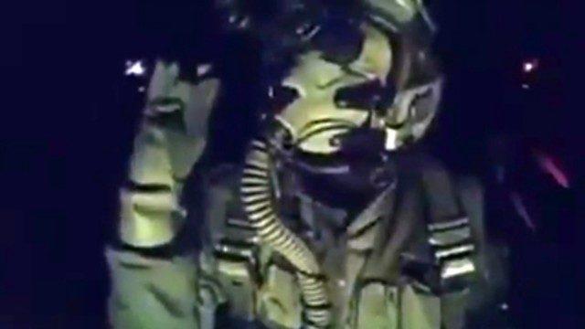 IŞİD'i bombalayan Türk pilot Nusret taklidi yaptı