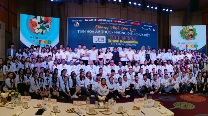 AD&Uuml;&rsquo;l&uuml; &ouml;ğretim &uuml;yesi başarıya doymuyor