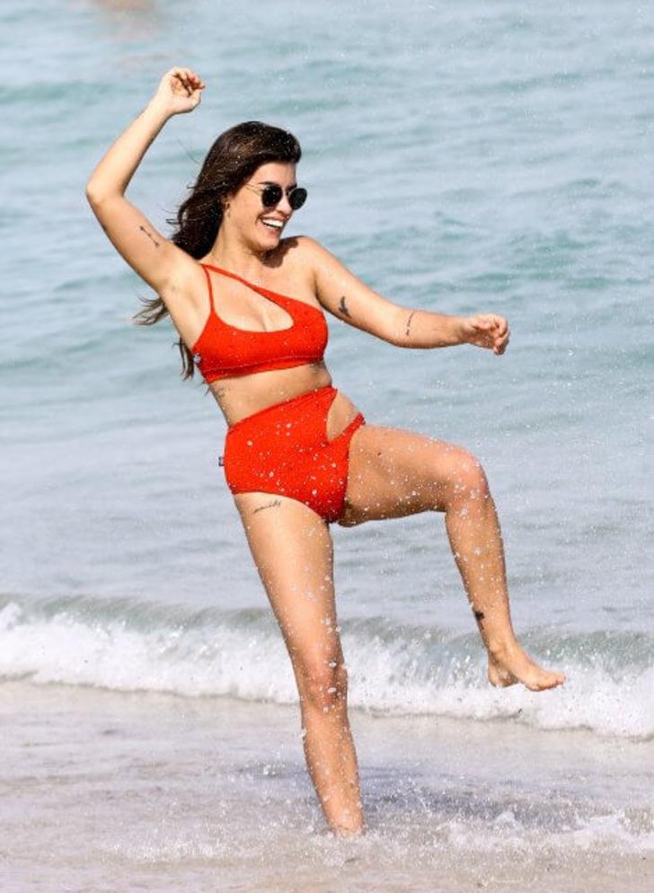 Herkesin içinde soyundu G4