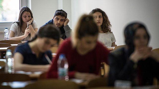 Barajın kaldırılmasının YKS'ye etkileri merak ediliyor! Prof. Dr. Karacabey: Barajın kalkması sınavın niteliğini değiştirdi