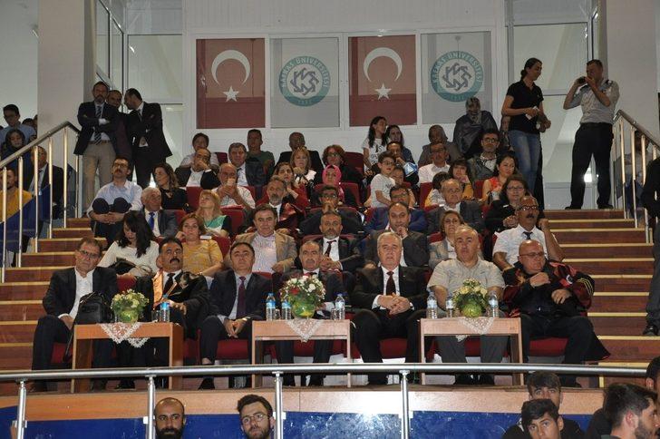 KAÜ Fen-Edebiyat Fakültesi’nde mezuniyet coşkusu G2