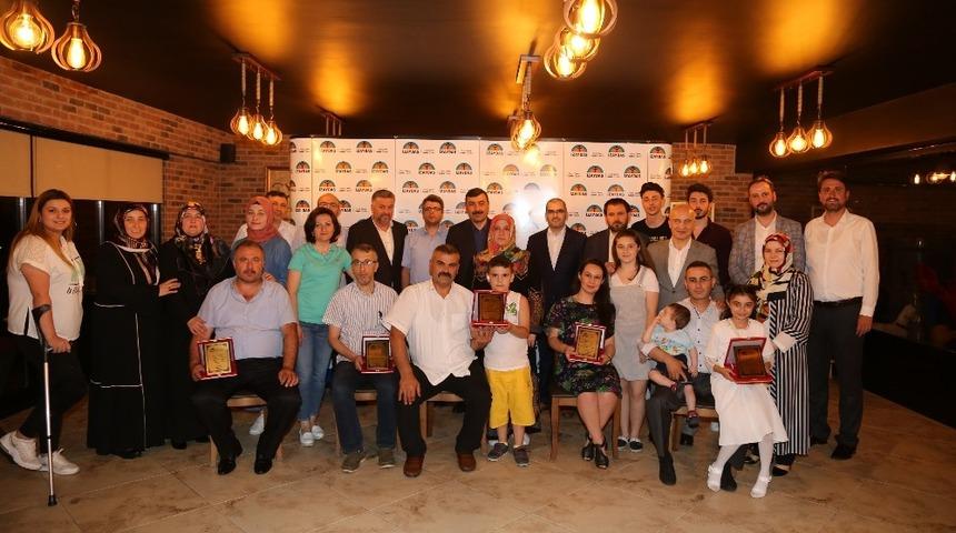 İZAYDAŞ 20 yıllık &ccedil;alışanlarını onurlandırdı