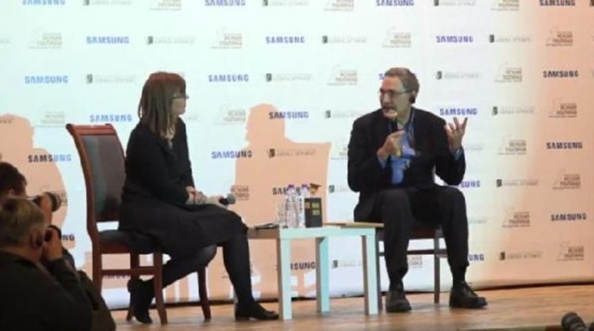 Orhan Pamuk, Moskova’da Yasyana Polkaya Edebiyat Ödülü'nü aldı