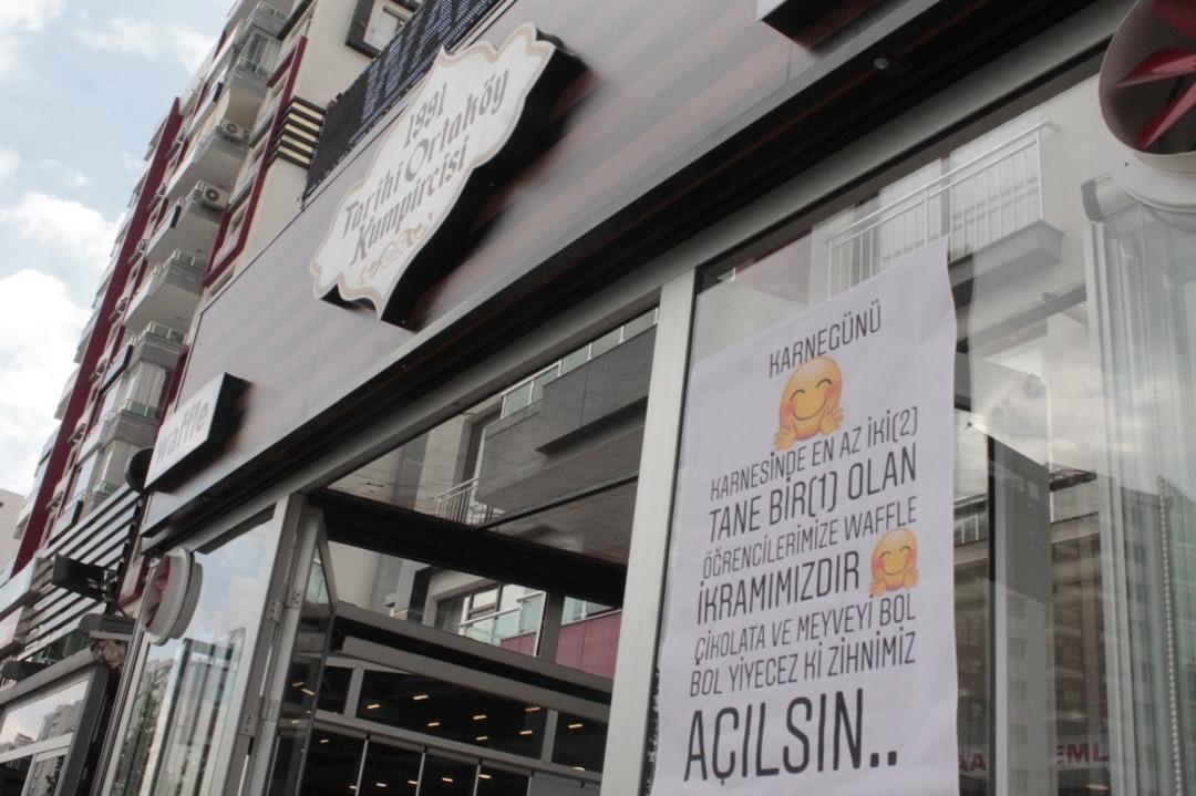 Diyarbakır&rsquo;da karnesinde 2 zayıf olan &ouml;ğrencilere waffle &uuml;cretsiz